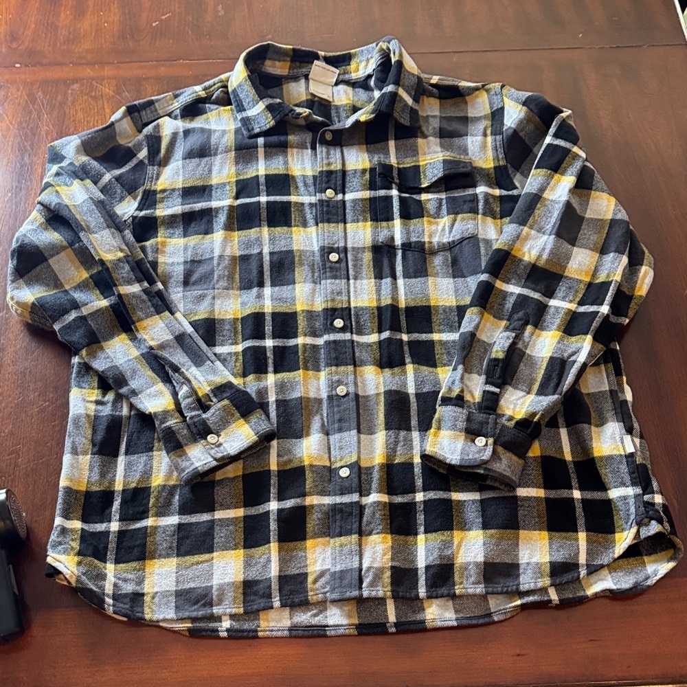 The North Face Men’s XXL Outdoors/Workwear Plaid Flannel Button Down Shirt